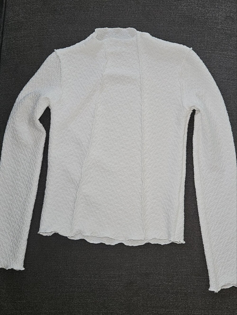 Girls Medium White Textured Long-Sleeve Mock Neck Top